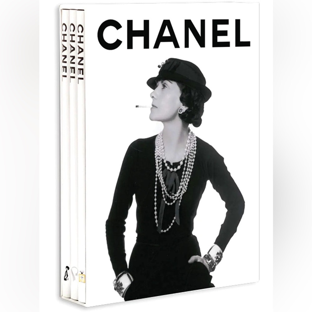 NWT Chanel 3-Book Slipcase